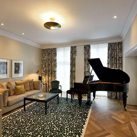 Hotel Kastens Luisenhof 5*