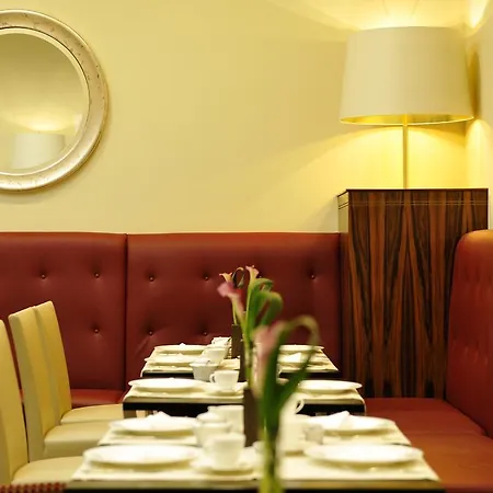 Szálloda Kastens Luisenhof 5*